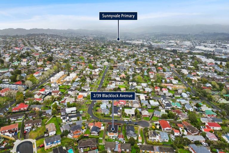 Photo of property in 2/39 Blacklock Avenue, Henderson, Auckland, 0612