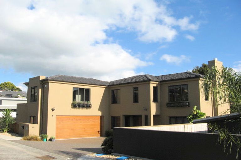 Photo of property in 19 Elias Court, The Gardens, Auckland, 2105