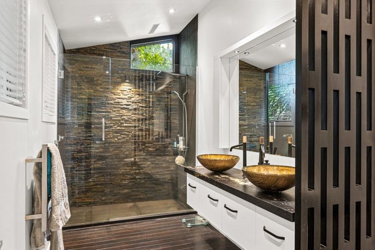 Photo of property in 1184 Sandspit Road, Sandspit, Warkworth, 0982