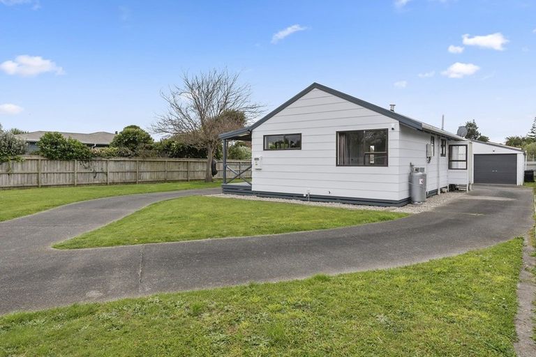Photo of property in 34 Kiharoa Street, Otaki Beach, Otaki, 5512