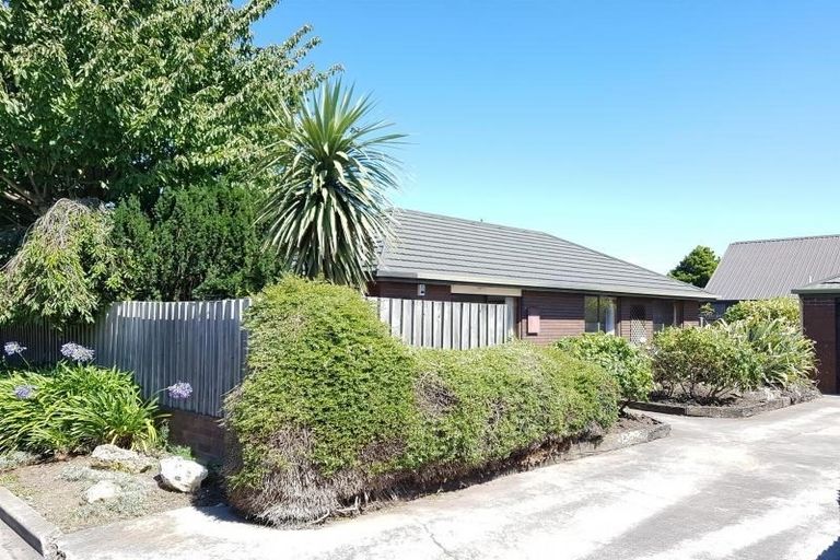 Photo of property in 2/14 Arkwright Place, Halswell, Christchurch, 8025