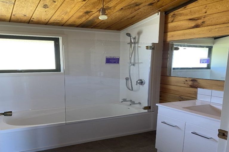 Photo of property in 1 Fitzpatrick Street, Newlands, Wellington, 6037