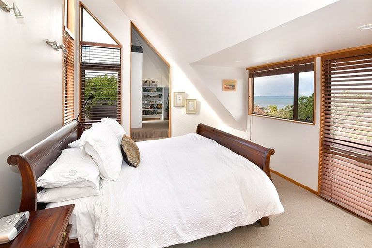 Photo of property in 8 View Road, Campbells Bay, Auckland, 0630