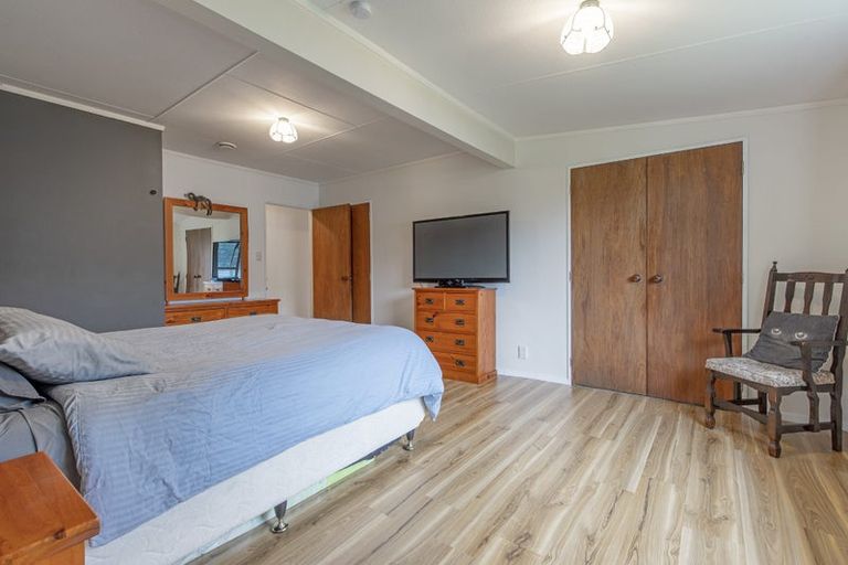 Photo of property in 20 Russell Street, Otane, 4202