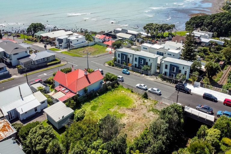 Photo of property in 10 Hobson Street, New Plymouth, 4312