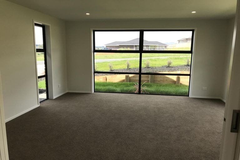 Photo of property in 92 Hillpark Drive, Pokeno, 2402