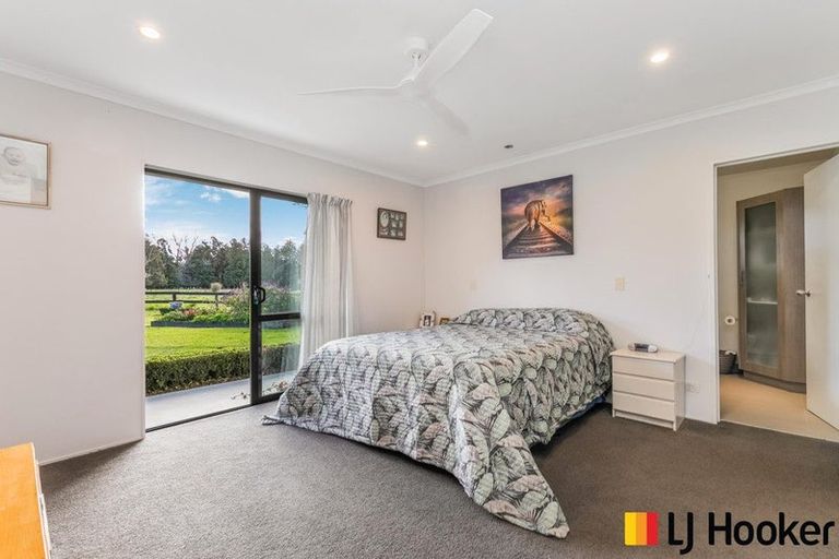 Photo of property in 89 Burnside Road, Ardmore, Papakura, 2582