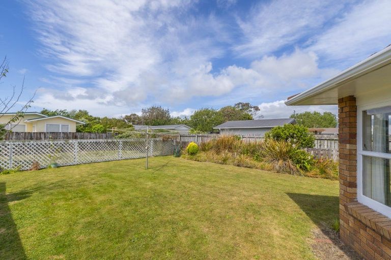 Photo of property in 41 Toru Road, Paraparaumu Beach, Paraparaumu, 5032