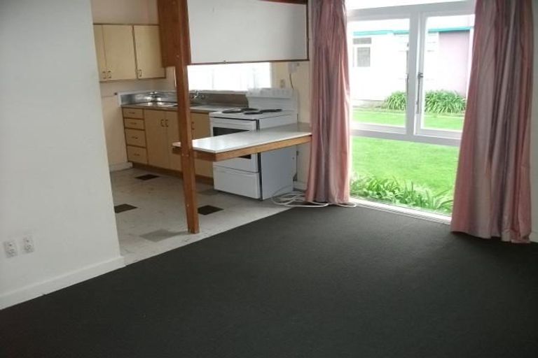 Photo of property in 1341 High Street, Taita, Lower Hutt, 5011