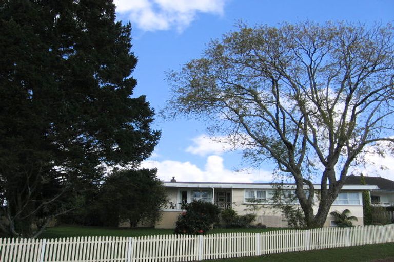 Photo of property in 18 Landview Road, Parkvale, Tauranga, 3112