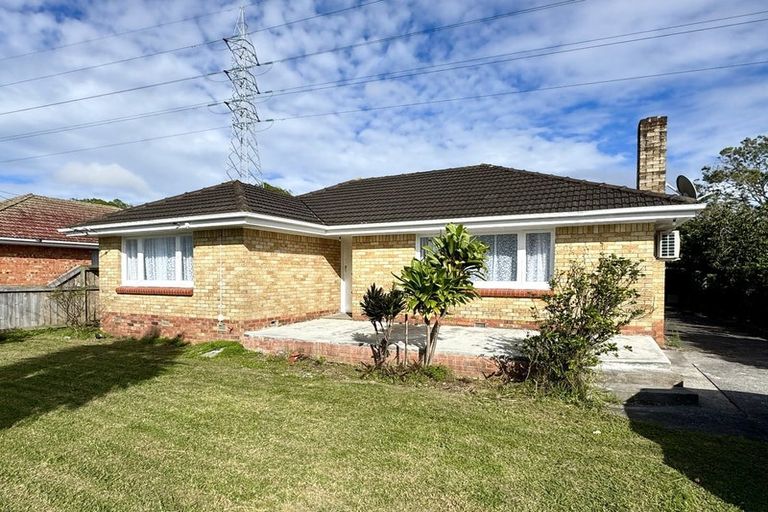 Photo of property in 30 Harwood Crescent, Otara, Auckland, 2023