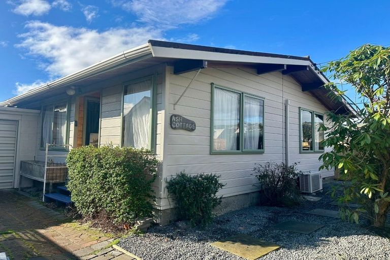 Photo of property in 5 Prossers Road, Saint Martins, Christchurch, 8022