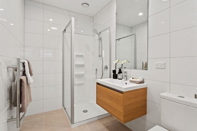 Photo of property in 25 Periko Way, Takanini, 2112