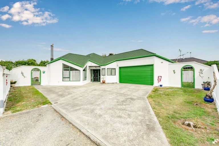 Photo of property in 54 Cedar Drive, Paraparaumu Beach, Paraparaumu, 5032