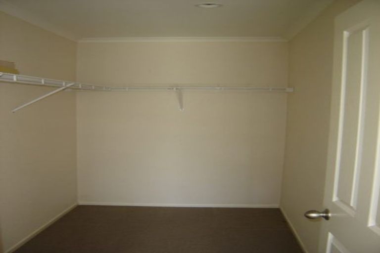 Photo of property in 15 Shankill Place, East Tamaki, Auckland, 2013
