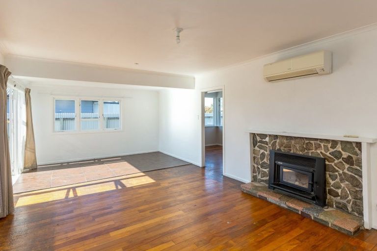 Photo of property in 97 Cameron Crescent, Masterton, 5810