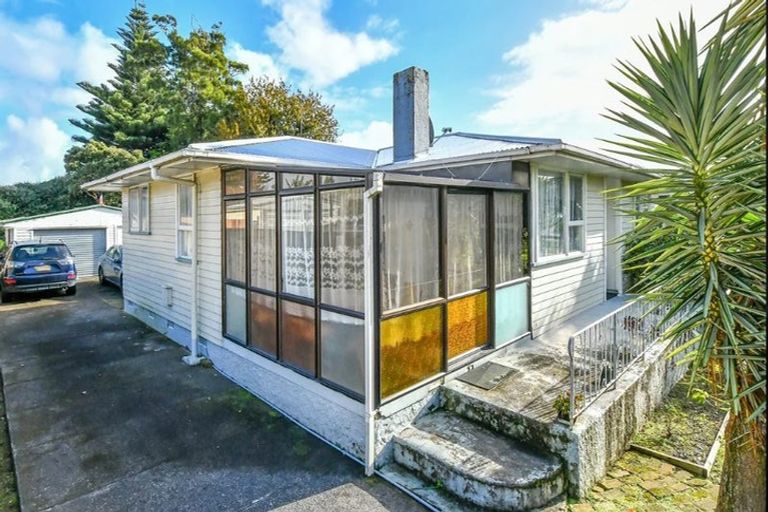 Photo of property in 35 Ashgrove Road, Mangere, Auckland, 2022
