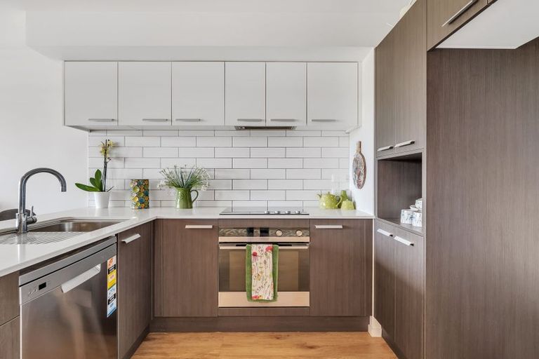 Photo of property in 304/25 Bute Road, Browns Bay, Auckland, 0630