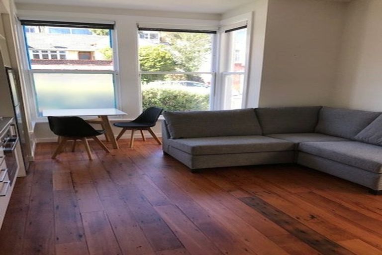 Photo of property in 116 Austin Street, Mount Victoria, Wellington, 6011