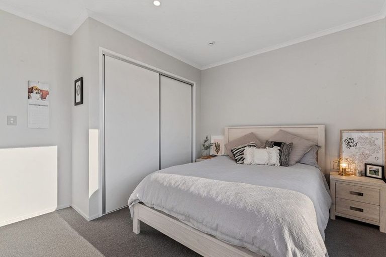 Photo of property in 83e Hobsonville Point Road, Hobsonville, Auckland, 0616