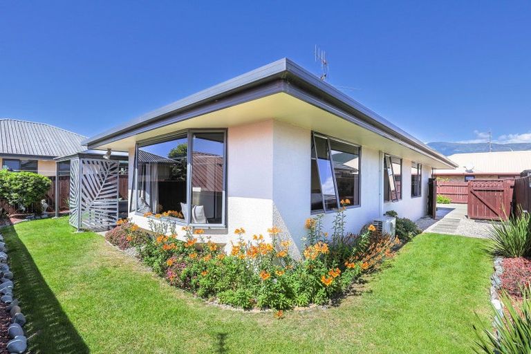 Photo of property in 2/25 Stead Crescent, Stoke, Nelson, 7011