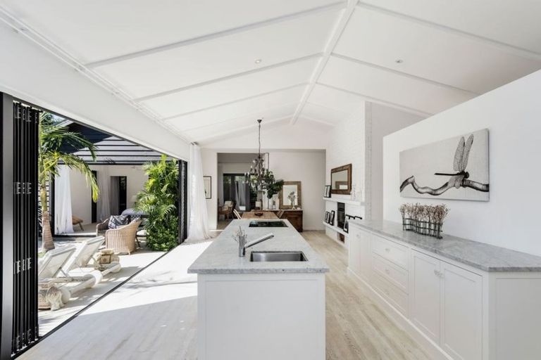 Photo of property in 10 Pebble Beach Way, Papamoa Beach, Papamoa, 3118