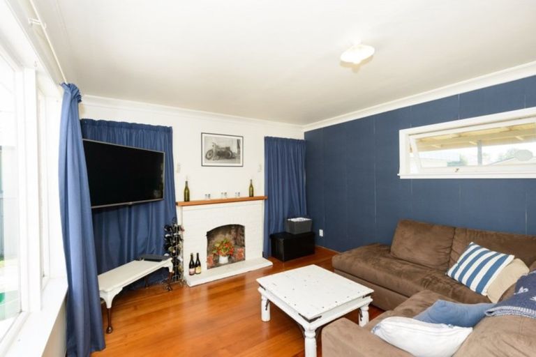 Photo of property in 43 Birmingham Street, Takaro, Palmerston North, 4412