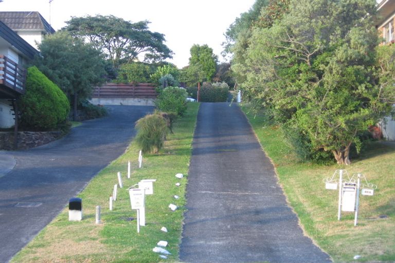 Photo of property in 2/86 Velma Road, Hillcrest, Auckland, 0627