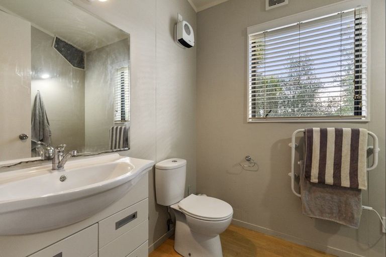 Photo of property in 126 Blackbridge Road, Karaka, Papakura, 2580