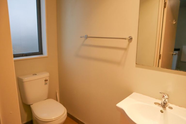 Photo of property in 158 Peverel Street, Riccarton, Christchurch, 8041