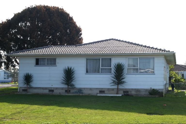 Photo of property in 68 Cottingham Crescent, Mangere East, Auckland, 2024