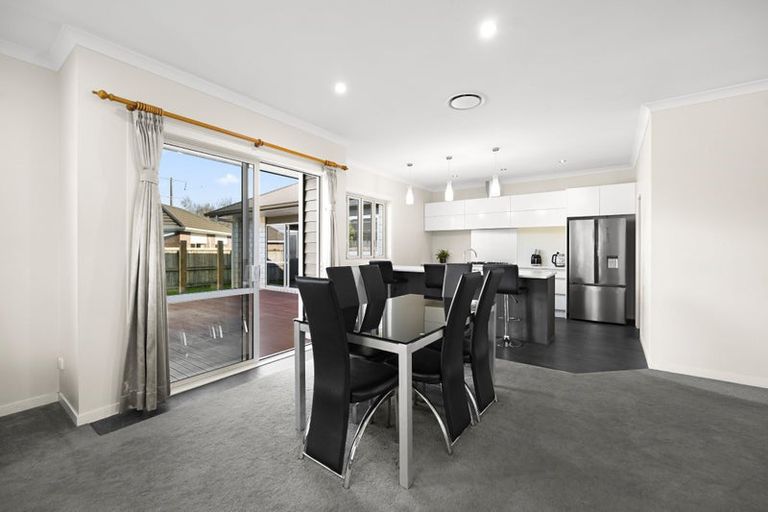 Photo of property in 27 Teatree Close, Huntington, Hamilton, 3210