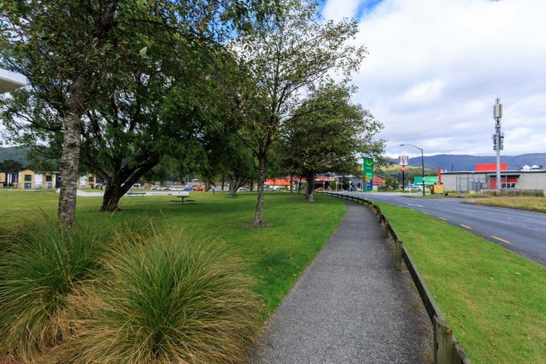 Photo of property in 2/12 The Strand, Wainuiomata, Lower Hutt, 5014