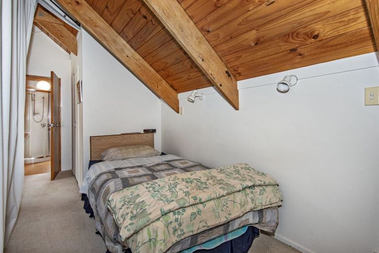 Photo of property in 20 Memorial Drive, Parahaki, Whangarei, 0112