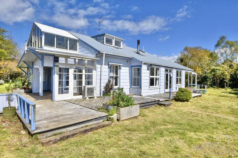 Photo of property in 71 Stanly Street, Eketahuna, 4900