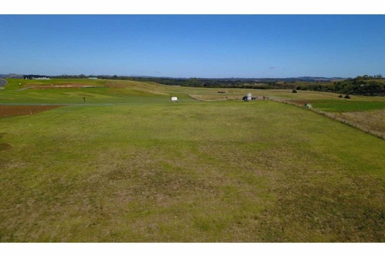 Photo of property in 4 Fernbird Grove, Kerikeri, 0294
