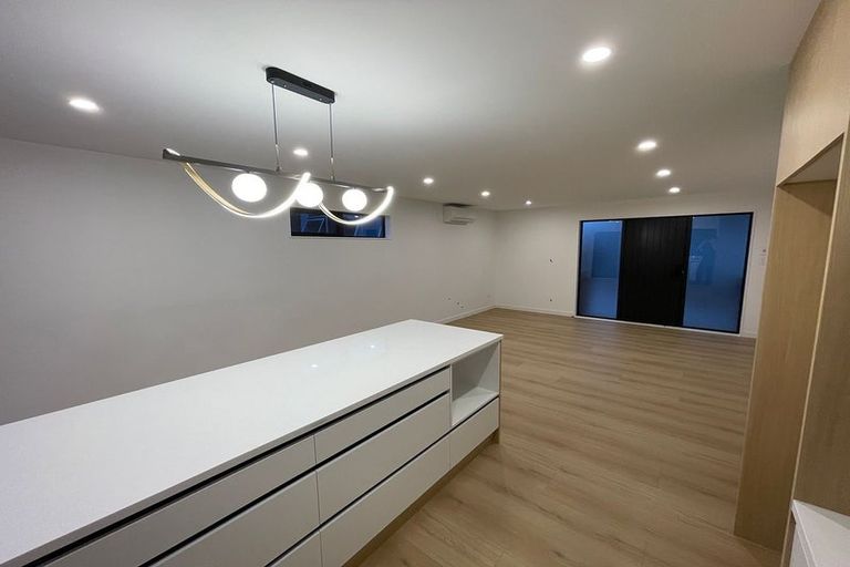 Photo of property in 9 Palmer Avenue, Glen Eden, Auckland, 0602