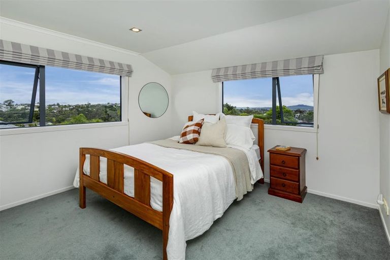 Photo of property in 2/199 Onewa Road, Birkenhead, Auckland, 0626