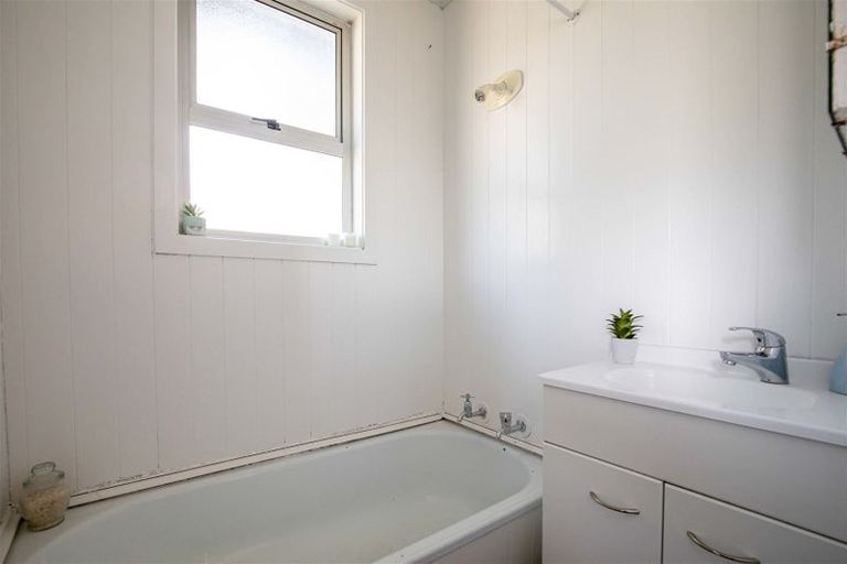 Photo of property in 7b Molyneux Avenue, Cromwell, 9310