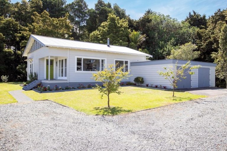 Photo of property in 34 Awanui Crescent, Matakana, Warkworth, 0985