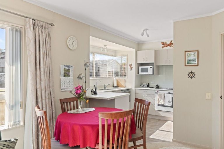 Photo of property in 20 Stoke Street, Westown, New Plymouth, 4310