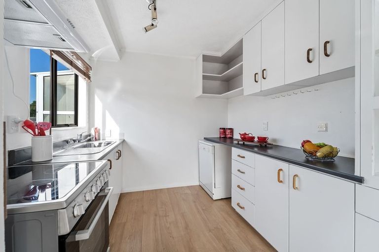 Photo of property in 7 Alidade Place, Massey, Auckland, 0614