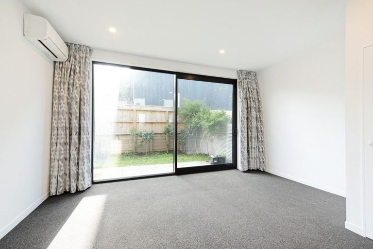 Photo of property in 5/20 Trent Street, Island Bay, Wellington, 6023