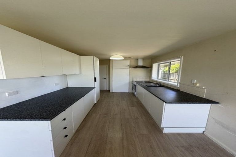 Photo of property in 2/118 Estuary Road, South New Brighton, Christchurch, 8062