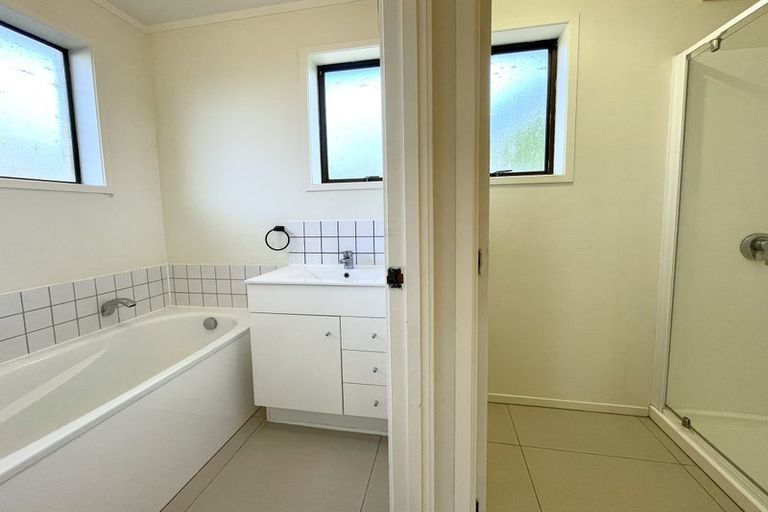 Photo of property in 1/4 Rakino Avenue, Manly, Whangaparaoa, 0930