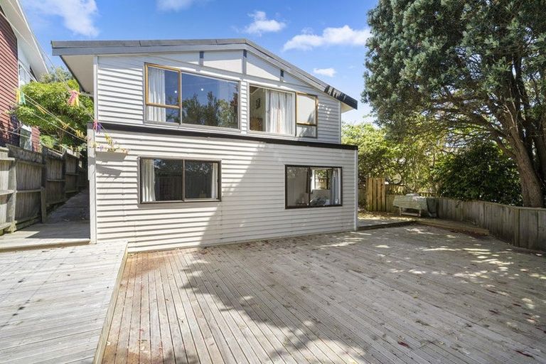 Photo of property in 33 Discovery Drive, Whitby, Porirua, 5024