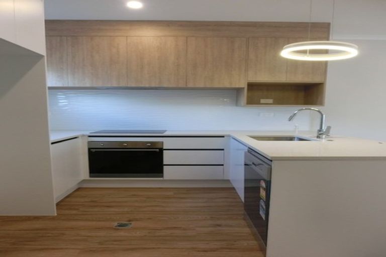 Photo of property in 8/66 Swanson Road, Henderson, Auckland, 0610