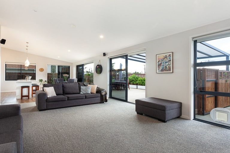 Photo of property in 1320b Papamoa Beach Road, Papamoa Beach, Papamoa, 3118