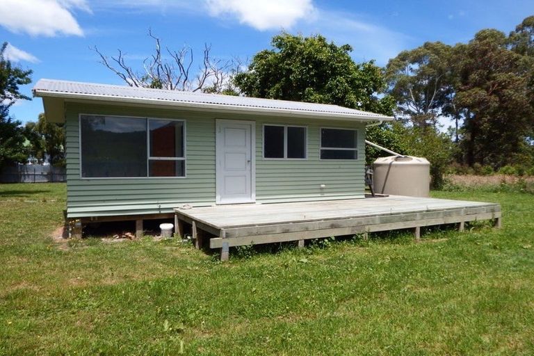 Photo of property in 11 Alexander Street, Ohingaiti, Kimbolton, 4785