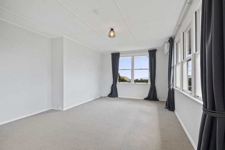 Photo of property in 46 Downes Street, Titahi Bay, Porirua, 5022